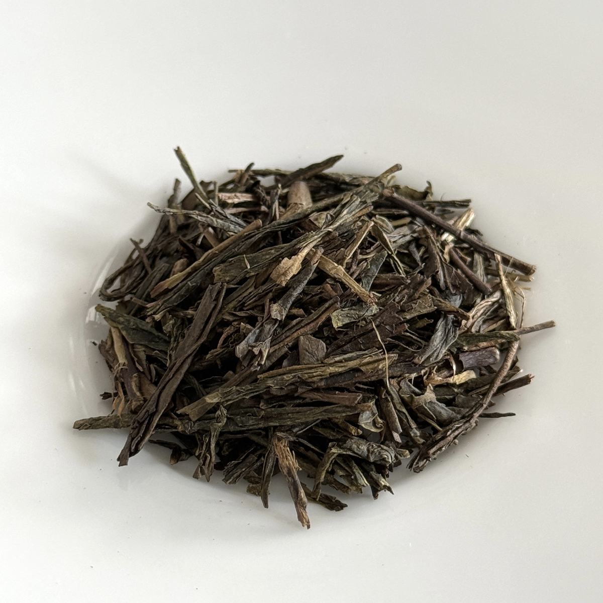 Hojicha roasted green tea leaves